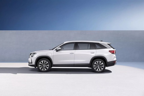 Skoda Kodiaq 2024 chào sân: Nội thất, công nghệ mới trong lớp áo cũ - Ảnh 2. Chiều dài lớn cho phép Skoda Kodiaq có 2 phiên bản 5 và 7 chỗ - Ảnh: Skoda