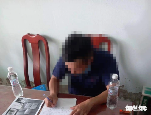 Làm việc nam thanh niên rao bán 'bùa ngải' công khai trên mạng facebook - Ảnh 1. Cơ quan công an đang làm việc với anh D. - Ảnh: A.X