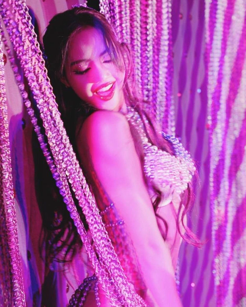 Theo chia sẻ trên trang cá nhân, Lisa sẽ quay lại trình diễn nếu Crazy Horse cần cô - Ảnh: Instagram nhân vật Bài đăng của Lisa ngay lập tức nhận được nhiều sự quan tâm, trở thành chủ đề bàn tán trên các trang mạng xã hội - Ảnh: Instagram nhân vật
