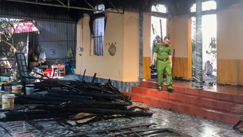 Hiện trường vụ cháy nhà tại Bắc Giang khiến hai vợ chồng tử vong - Ảnh: MAI TUYẾT Hiện trường vụ cháy nhà tại Bắc Giang khiến hai vợ chồng tử vong - Ảnh: MAI TUYẾT