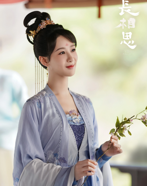 Top 4 siêu phẩm chưa hết hot đã rục rịch lên sóng phần hai - Ảnh 3. Tạo hình xinh đẹp của Dương Tử trong Trường tương tư