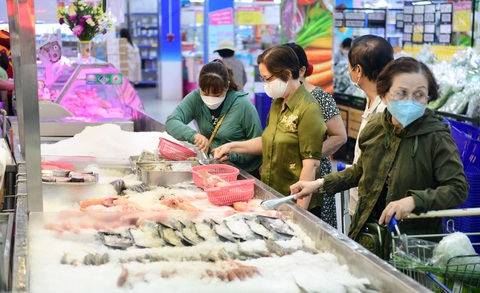 Người tiêu dùng cần phải nắm vững cách bảo quản thực phẩm - Ảnh: Q.Định Người tiêu dùng cần phải nắm vững cách bảo quản thực phẩm - Ảnh: Q.Định