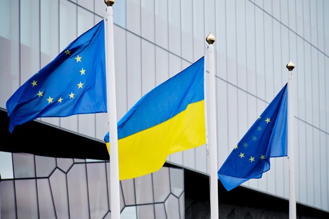 EU có thể chi 186 tỉ euro cho Ukraine nếu nước này gia nhập - Ảnh 1. EU có thể chi 186 tỉ euro từ ngân sách chung vào Ukraine nếu nước này gia nhập - Ảnh: POLITICO