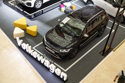 Volkswagen Tiguan giảm giá kỷ lục 500 triệu, xe Âu nay rẻ như xe Hàn - Ảnh 4. Xe sở hữu kích thước dài x rộng x cao lần lượt 4.701 x 1.839 x 1.674mm, chiều dài cơ sở 2.787mm và khoảng sáng gầm 201mm. Thể tích khoang hành lý là 1.775 lít khi gập hai hàng ghế sau - Ảnh: Volkswagen Việt Nam