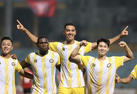 Công An Hà Nội – Thanh Hóa (hiệp 2) 0-1: Gustavo mở tỉ số - Ảnh 1. Gustavo ghi bàn đầu tiên ở trận Siêu cúp quốc gia - Ảnh: H.TÙNG