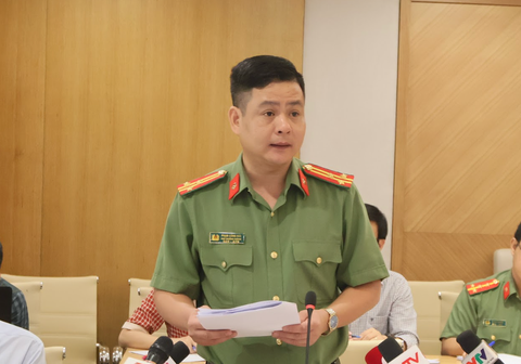 An ninh mạng khuyến cáo người dẫn tránh bẫy lừa đảo trực tuyến - Ảnh 1. Thượng tá Phạm Công Hải - đại diện Cục An ninh mạng và phòng, chống tội phạm sử dụng công nghệ cao - cho biết tội phạm công nghệ cao đang tiếp tục gia tăng - Ảnh: THẢO ANH