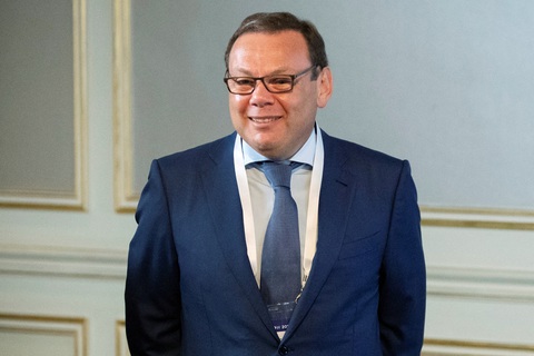 Ukraine phong tỏa gần nửa tỉ USD tài sản của 3 tài phiệt Nga - Ảnh 1. Tỉ phú người Nga Mikhail Fridman là đồng sáng lập Ngân hàng Alfa - ngân hàng ngoài quốc doanh lớn nhất của Nga. Theo tạp chí Forbes, ông hiện có tài sản khoảng 12,9 tỉ USD - Ảnh: REUTERS