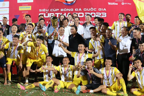 Siêu cúp quốc gia 2023 - 2024 lần đầu mời trọng tài ngoại - Ảnh 4. Siêu cúp quốc gia 2023 - 2024 lần đầu mời trọng tài ngoại - Ảnh 2.