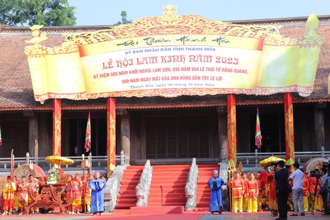 Nhiều hoạt động sôi nổi tại Lễ hội Lam Kinh 2023 kỷ niệm 605 năm khởi nghĩa Lam Sơn - Ảnh 1. Lễ hội Lam Kinh năm 2023 khai mạc sáng 6-10 tại Khu di tích quốc gia đặc biệt Lam Kinh, huyện Thọ Xuân (Thanh Hóa) - Ảnh: HÀ ĐỒNG