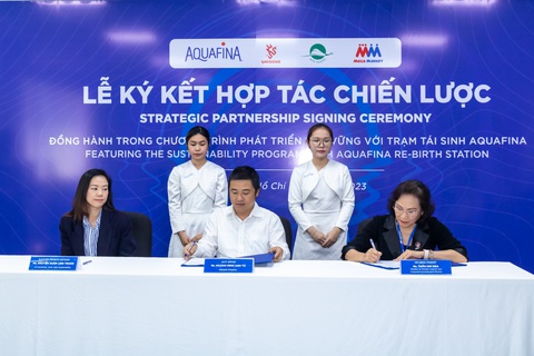 Aquafina, MM Mega Market và Alta Group hợp tác tái sinh chai nhựa - Ảnh 1. Aquafina, MM Mega Market và Alta Group hợp tác tái sinh chai nhựa - Ảnh 1.