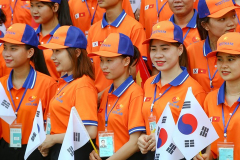 Cục Quản lý lao động ngoài nước khuyến cáo người lao động tìm hiểu kỹ các kênh đi làm việc nước ngoài uy tín qua các chương trình như EPS Hàn Quốc, IM Japan Nhật Bản - Ảnh: HÀ QUÂN Cục Quản lý lao động ngoài nước khuyến cáo người lao động tìm hiểu kỹ các kênh đi làm việc nước ngoài uy tín qua các chương trình như EPS Hàn Quốc, IM Japan Nhật Bản - Ảnh: HÀ QUÂN