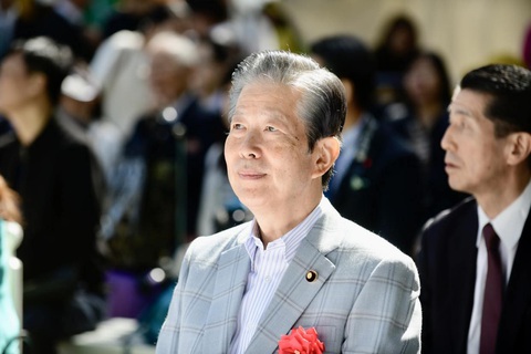 Ông Yamaguchi Natsuo, chủ tịch Đảng Công Minh Nhật Bản - Ảnh: QUANG ĐỊNH Ông Yamaguchi Natsuo, chủ tịch Đảng Công Minh Nhật Bản - Ảnh: QUANG ĐỊNH