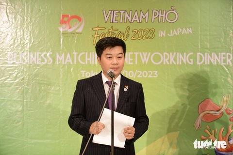 Nhật Bản muốn tăng giao thương với Việt Nam để thúc đẩy tăng trưởng kinh tế - Ảnh 3. Ông Nguyễn Đức Minh - phó đại sứ, Đại sứ quán Việt Nam tại Nhật Bản - cho biết các doanh nghiệp Nhật Bản tham gia buổi kết nối rất quan tâm đến lĩnh vực thương mại, bán lẻ và muốn mở rộng thị trường Việt Nam.