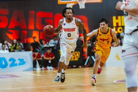 VBA 2023 hạ màn, dàn sao ngoại binh tất bật về bến mới - Ảnh 1. Sameen Swint cùng Thang Long Warriors góp mặt tại bán kết VBA 2023 - Ảnh: VBA
