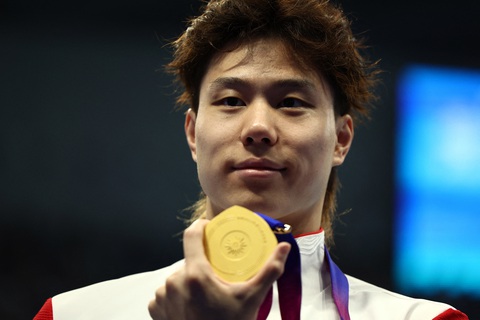 'Nữ thần' Zhang Yufei và Qin Haiyang xuất sắc nhất Asiad 19 - Ảnh 3. Đoạt 5 HCV Asiad 19, Qin Haiyang đoạt danh hiệu Nam VĐV xuất sắc nhất - Ảnh: REUTERS
