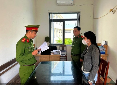 Nhận hàng trăm triệu chuyển khoản nhầm, nói xạo ở nước ngoài, cố tình không trả - Ảnh 1. T.T.V.A. tại thời điểm bị khởi tố - Ảnh: H.B.