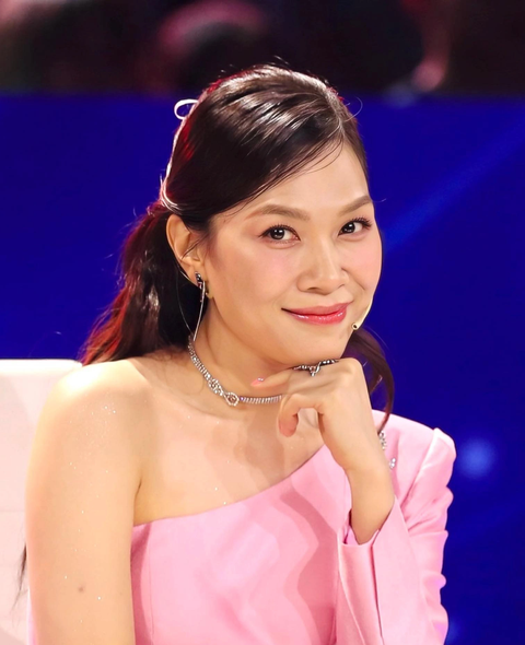 Loạt hit của Mỹ Tâm 'xâm chiếm' Vietnam Idol từ đầu đến cuối - Ảnh 1. Nhan sắc xinh đẹp của Mỹ Tâm tại live show 5 của "Vietnam Idol" - Ảnh: Facebook Mỹ Tâm