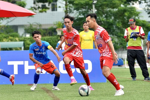 Công đoàn TP.HCM 1 (phải) trong trận thắng Công đoàn TP.HCM 2 ở bán kết - Ảnh: HỮU HẠNH Công đoàn TP.HCM 1 (phải) trong trận thắng Công đoàn TP.HCM 2 ở bán kết - Ảnh: HỮU HẠNH