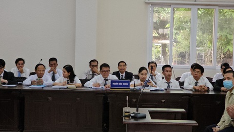 Các luật sư tham dự phiên tòa - Ảnh: BÁ SƠN Các luật sư tham dự phiên tòa - Ảnh: BÁ SƠN