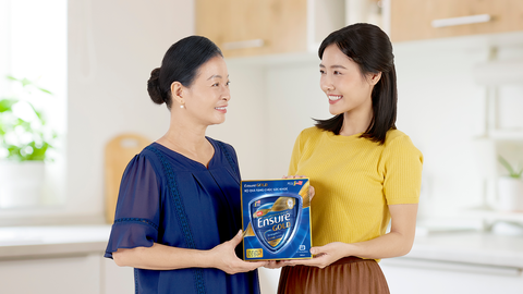 Giải pháp chăm sóc người cao tuổi suy giảm sức khỏe - Ảnh 2. Giải pháp chăm sóc người cao tuổi suy giảm sức khỏe - Ảnh 2.