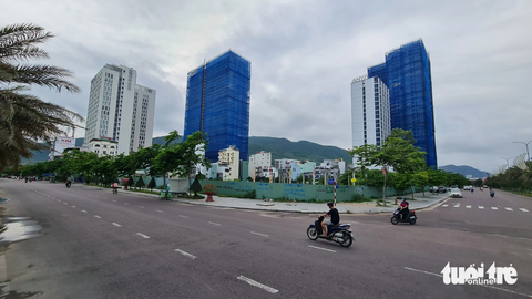Khu đất vàng K200 (TP Quy Nhơn) được đấu giá quyền sử dụng đất để thực hiện dự án xây dựng khu khách sạn tiêu chuẩn 5 sao, văn phòng cho thuê và trung tâm thương mại - dịch vụ - Ảnh: LÂM THIÊN Khu "đất vàng" K200 (TP Quy Nhơn) được đấu giá quyền sử dụng đất để thực hiện dự án xây dựng khu khách sạn tiêu chuẩn 5 sao - Ảnh: LÂM THIÊN