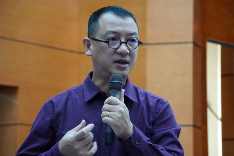 Phó vụ trưởng Vụ Pháp chế Nguyễn Thanh Sơn chia sẻ tại buổi họp báo - Ảnh: T.ĐIỂU Phó vụ trưởng Vụ Pháp chế, Bộ Văn hóa, Thể thao và Du lịch Nguyễn Thanh Sơn chia sẻ tại buổi họp báo - Ảnh: T.ĐIỂU