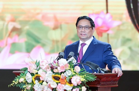 Thủ tướng: Những mẫu gương người tốt việc tốt là 'những bông hoa đẹp' được quý trọng, yêu mến - Ảnh 2. Thủ tướng Chính phủ Phạm Minh Chính phát biểu - Ảnh: NGUYỄN THÀNH