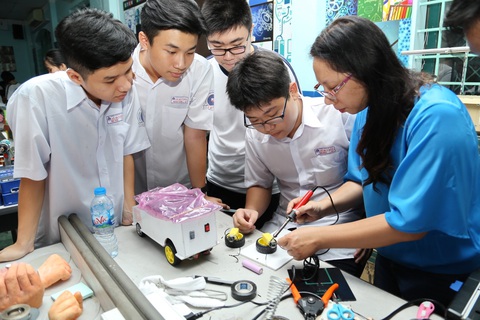 Phát động giải báo chí 'Vì sự nghiệp giáo dục TP.HCM' - Ảnh 1. Năm nay, giải báo chí "Vì sự nghiệp phát triển giáo dục TP.HCM" sẽ có chủ đề "Giáo dục TP.HCM: Đổi mới, sáng tạo, thích ứng kỷ nguyên số" - Ảnh: NHƯ HÙNG