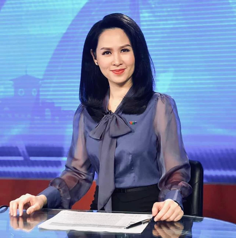 Tọa đàm trực tuyến: ‘Phòng ngừa các bệnh nguy hiểm bằng vắc xin’ - Ảnh 4. Dẫn chương trình: MC Biên tập viên Thúy Hằng