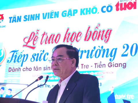 Ông Trần Ngọc Tam - chủ tịch UBND tỉnh Bến Tre - phát biểu tại buổi lễ - Ảnh: HOÀI THƯƠNG Ông Trần Ngọc Tam - chủ tịch UBND tỉnh Bến Tre - phát biểu tại buổi lễ - Ảnh: HOÀI THƯƠNG