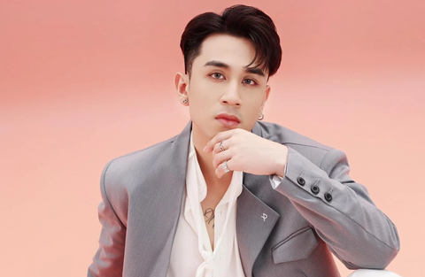 Dương Edward nhờ luật sư can thiệp vụ kiện về bản quyền âm nhạc - Ảnh: Facebook nhân vật Dương Edward nhờ luật sư can thiệp vụ kiện về bản quyền âm nhạc - Ảnh: Facebook nhân vật