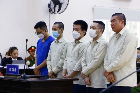 Tổng giám đốc vẽ 'dự án ma' lừa bán cho gần 400 người lãnh án chung thân - Ảnh 1. Tổng giám đốc Công ty Bình Dương City Land và đồng phạm vẽ "dự án ma" lừa bán cho gần 400 khách hàng với số tiền hơn 163 tỉ đồng - Ảnh: AN BÌNH