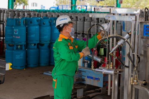 Thị trường giá gas biến động ra sao trong tháng 11? - Ảnh 1. Thị trường giá gas biến động ra sao trong tháng 11? - Ảnh 1.
