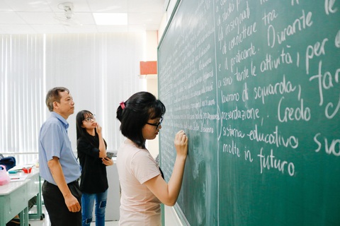 USSH tuyển sinh đại học nhiều ngành phù hợp người đi làm - Ảnh 2. USSH tuyển sinh đại học nhiều ngành phù hợp người đi làm - Ảnh 2.