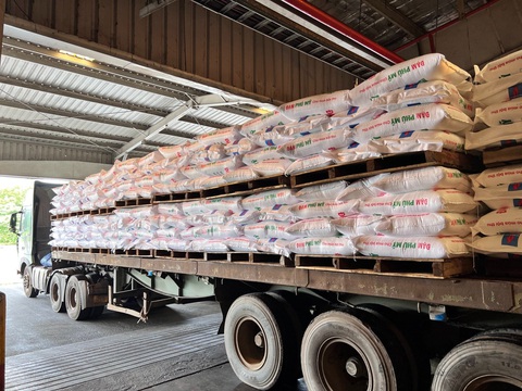 Lượng tiêu thụ phân bón Phú Mỹ tăng 12% so với cùng kỳ - Ảnh 2. Lượng tiêu thụ phân bón Phú Mỹ tăng 12% so với cùng kỳ - Ảnh 2.