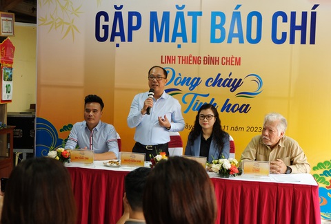 Họp báo chương trình nghệ thuật Linh thiêng đình Chèm - Dòng chảy tinh hoa - Ảnh: ĐẬU DUNG Họp báo chương trình nghệ thuật Linh thiêng đình Chèm - Dòng chảy tinh hoa - Ảnh: ĐẬU DUNG