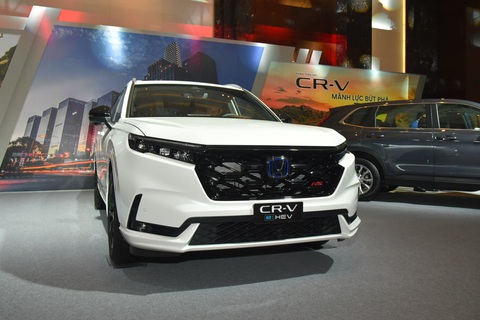 Thời 'so xe xanh, xe xăng' tại Việt Nam: Ai bắt kịp nhanh thì thắng? - Ảnh 2. Honda CR-V e:HEV RS vừa ra mắt thị trường Việt Nam - Ảnh: Lê Hoàng