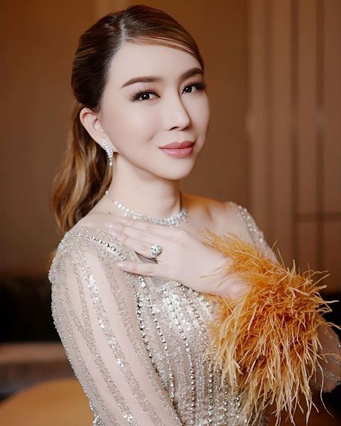 'Nữ tỷ phú' Thái Lan sở hữu Miss Universe tuyên bố phá sản - Ảnh 1. Nữ tỉ phú sở hữu Miss Universe và nhiều cuộc thi hoa hậu khác tuyên bố phá sản