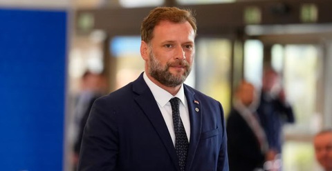 Bộ trưởng quốc phòng Croatia bị thương nặng, xe lật ngang tại hiện trường - Ảnh 1. Bộ trưởng Quốc phòng Croatia Mario Banozic - Ảnh chụp màn hình The Independent/AP