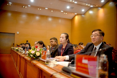 Bình Định mời các trưởng cơ quan đại diện ngoại giao quảng bá tiềm năng, thu hút đầu tư - Ảnh 4. Đại diện các đại sứ quán nước ngoài tham dự hội nghị tại Bình Định - Ảnh: LÂM THIÊN
