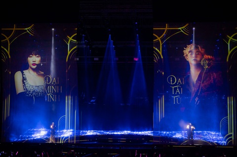 Văn Mai Hương và Trung Quân hóa thân thành "đại minh tinh" và "đại tài tử" trong live concert 1589 - Ảnh: BTC Văn Mai Hương và Trung Quân hóa thân thành "đại minh tinh" và "đại tài tử" trong live concert 1589 - Ảnh: BTC