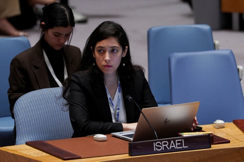 Tin tức thế giới 11-11: Israel chỉnh số liệu người chết; 100.000 người Palestine đi về phía nam Gaza - Ảnh 1. Cuộc họp của Hội đồng Bảo an Liên Hiệp Quốc hôm 10-11 về cuộc xung đột Israel - Hamas - Ảnh: REUTERS