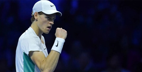 Sinner khởi đầu mạnh mẽ ở ATP Finals 2023 - Ảnh 1. Jannik Sinner có khởi đầu mạnh mẽ ở ATP Finals - Ảnh: AFP
