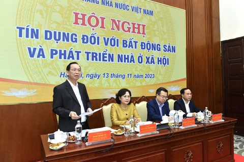 Doanh nghiệp bất động sản cần tháo gỡ gì? - Ảnh 2. Phó thống đốc Ngân hàng Nhà nước Đào Minh Tú cho rằng để thị trường bất động sản phát triển an toàn, bền vững thì giá phải giảm - Ảnh: PV