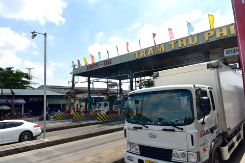 Phạt nguội xe quá tải - Ảnh 2. Trạm kiểm tra trọng tải cân tự động tại Trạm thu phí An Sương - An Lạc (quận Bình Tân, TP.HCM) - Ảnh: T.T.D.