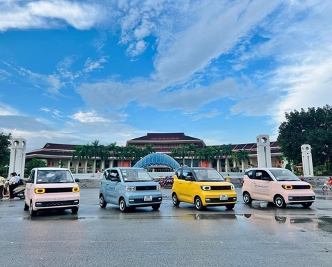 Tin tức giá xe: Wuling HongGuang MiniEV giảm giá chỉ còn từ 229 triệu đồng - Ảnh 6. Động cơ điện của xe có công suất 26,82 mã lực, nhỉnh hơn một chút so với chiếc xe tay ga Honda SH 300i (hơn 25 mã lực). Mô-men xoắn là 85Nm, gấp khoảng 3,5 lần so với SH 300i bởi đây là động cơ điện. Hệ dẫn động cầu sau. Tốc độ tối đa của xe giới hạn ở 100km/h. Cả 2 bản pin đều có chế độ lái Eco/Sport - Ảnh: Wuling