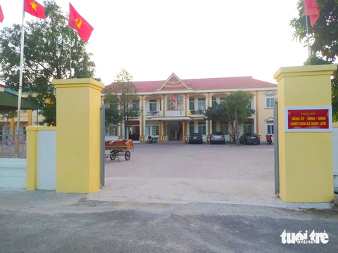 Làm giấy khai sinh bị yêu cầu phải xét nghiệm ADN - Ảnh 2. Trụ sở UBND xã Xuân Liên - nơi ông Thắng làm việc - Ảnh: LÊ MINH