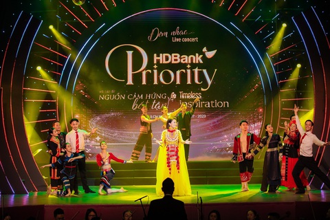 Từ HDBank Priority đến sự trở lại của huyền thoại saxophone Kenny G ở Việt Nam - Ảnh 2. Lần trở lại này, điều kỳ diệu mà "Kenny G Live in Vietnam" hứa hẹn mang đến trong vòng hơn 2 tiếng đồng hồ theo format biểu diễn của nghệ sĩ tại các sân khấu lớn trên thế giới - Ảnh: HDB
