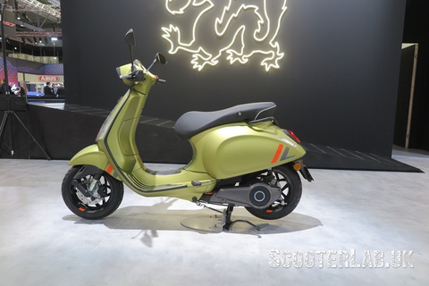 Vespa Primavera và Sprint S 2024: Không chỉ thay mỗi màu như trước, thêm bản chạy điện - Ảnh 7. Vespa Primavera và Sprint S 2024: Không chỉ thay mỗi màu như trước, thêm bản chạy điện - Ảnh 7.