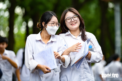 ĐH Bách khoa Hà Nội, ĐH Huế, Đà Nằng sẽ lên đại học quốc gia? - Ảnh 1. Học sinh tham dự kỳ thi tốt nghiệp THPT năm 2023 - Ảnh: NAM TRẦN